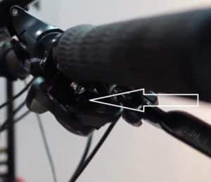 Pull the shifter cable by unscrewing the brake lever using a screwdriver